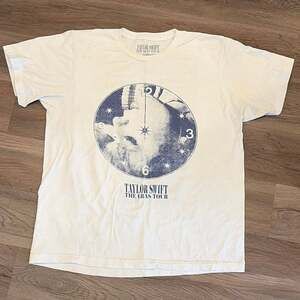 Taylor Swift The Eras Tour Midnights Album Clock T-Shirt L